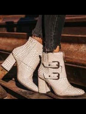 FREEBIRD by Steven JOEY Boots 10 Ivory Leather Snake Block Heels Cowgirl Western